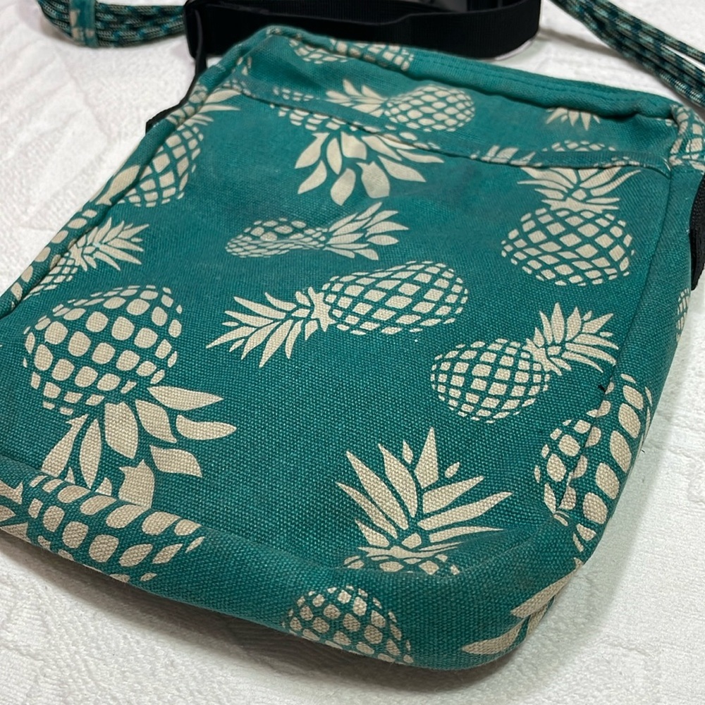Kavu Keeper Crossbody Rope Bag Cotton Canvas Purse Pineapples Teal Blue & Gray - Picture 9 of 16
